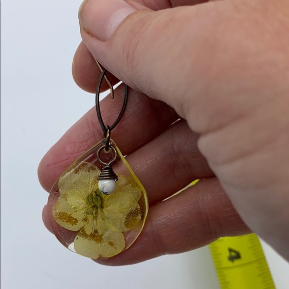 OOAK Endless summer floral earrings lightweight - Picture 5 of 6